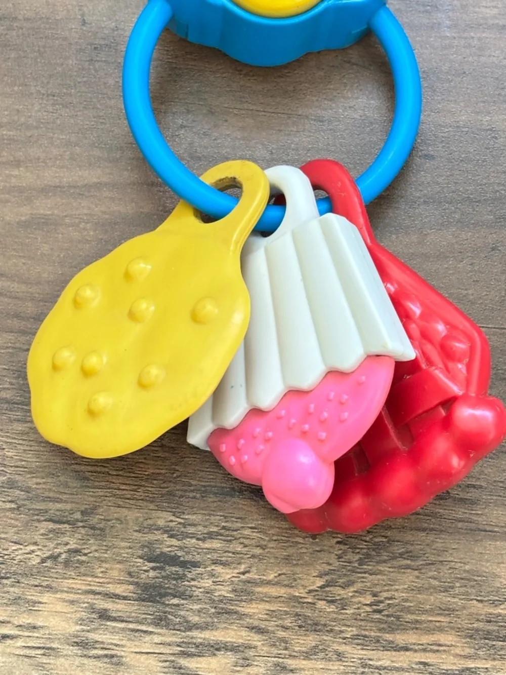 VINTAGE Sesame Street Cookie Monster Baby Rattle Teether Activity Toy Tyco 1995